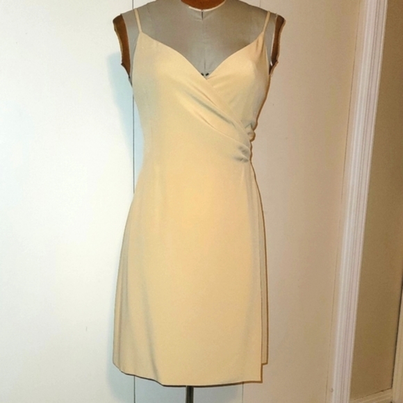 Giorgio Armani Dresses & Skirts - Giorgio Armani le Collezioni dress